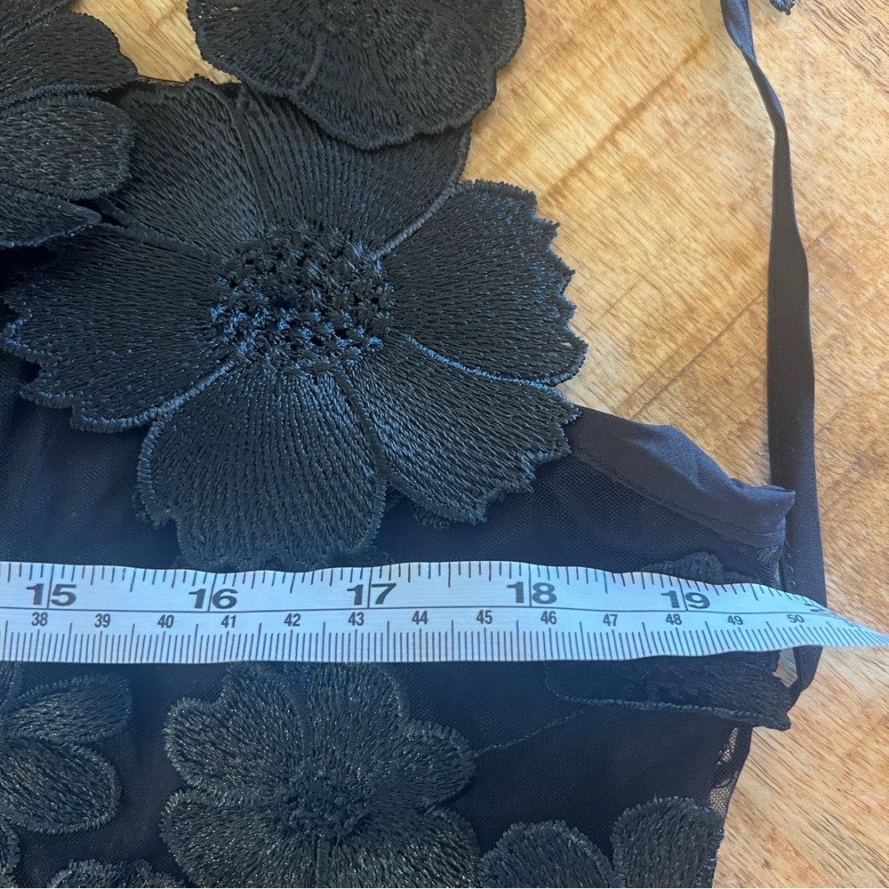 Dalia MacPhee Black 3D Floral Appliqué Overlay Party Dress XL - Picture 12 of 14